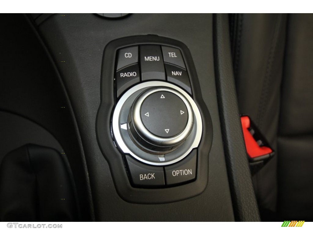 2010 BMW M3 Convertible Controls Photo #69912215