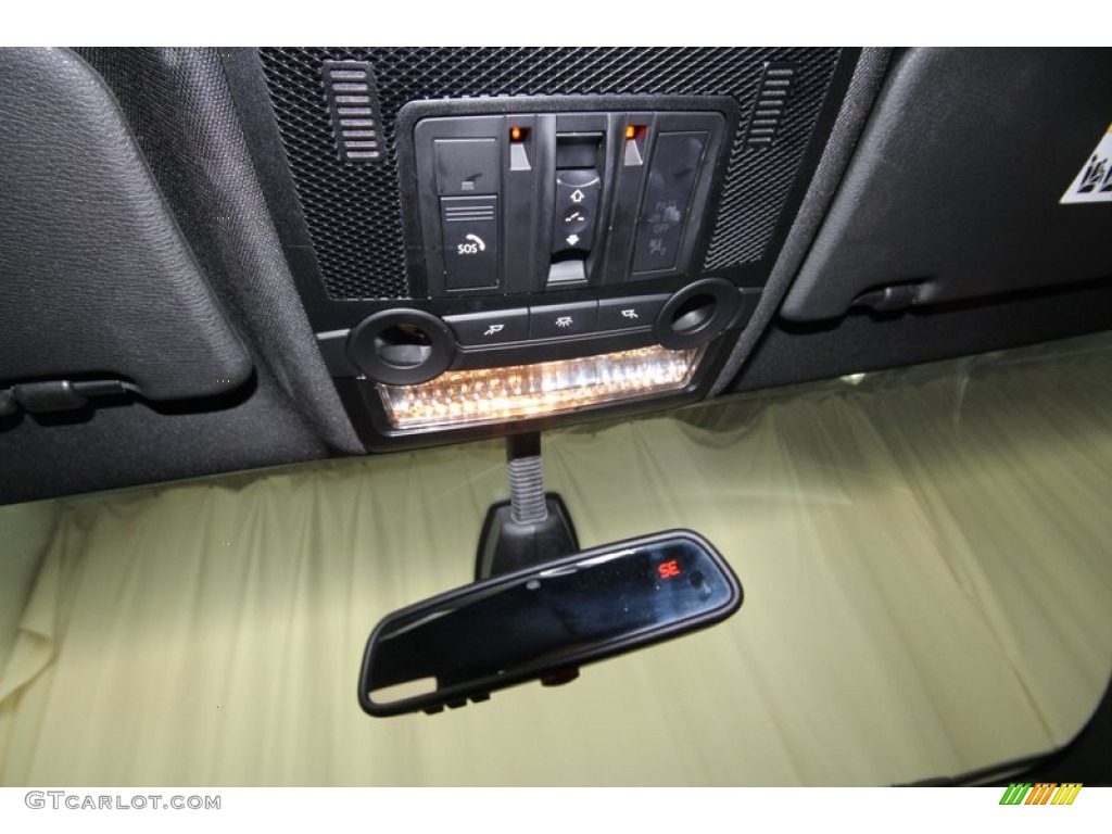 2009 BMW X6 xDrive50i Controls Photo #69912896