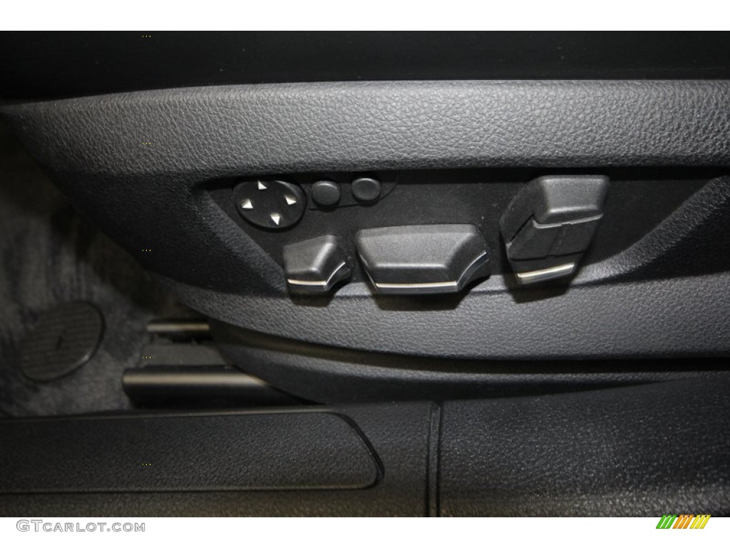 2009 BMW 7 Series 750Li Sedan Controls Photo #69915548