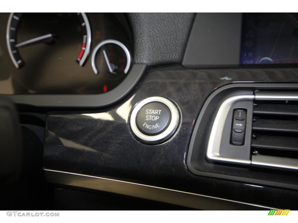 2009 BMW 7 Series 750Li Sedan Controls Photo #69915614