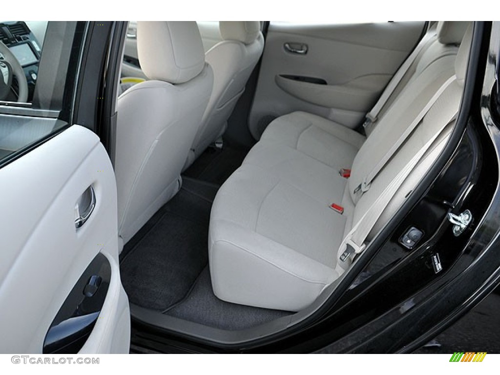 2011 Nissan LEAF SL Rear Seat Photo #69916520