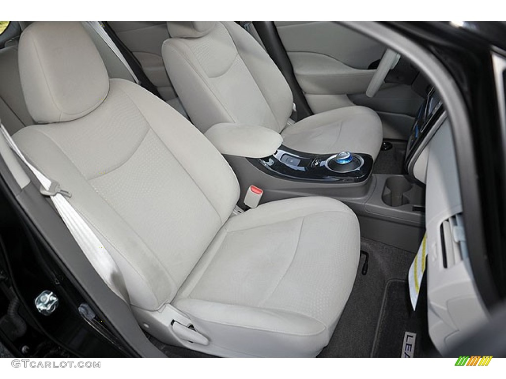 Light Gray Interior 2011 Nissan LEAF SL Photo #69916563