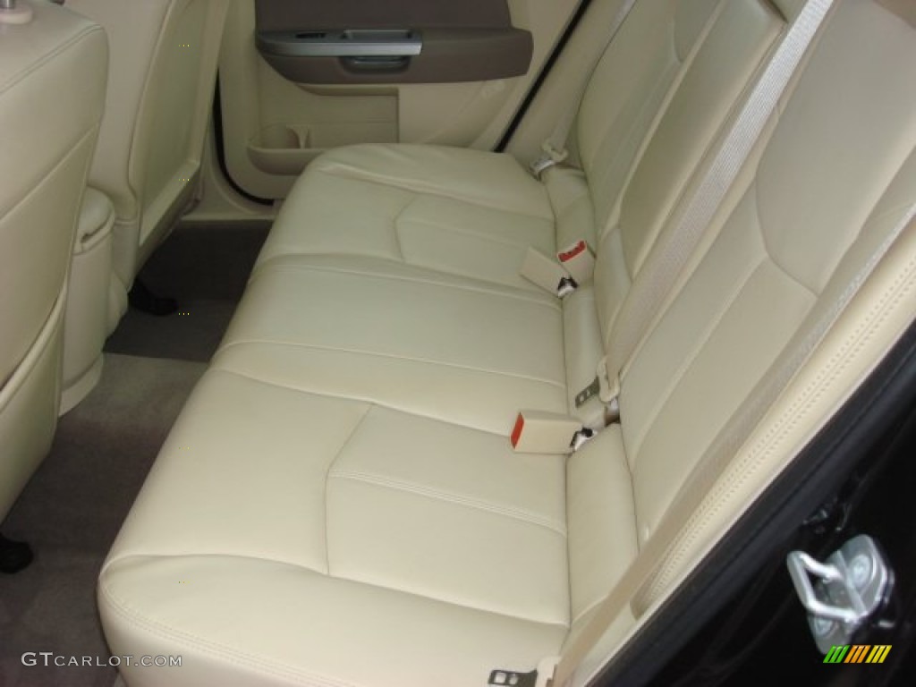 2010 Sebring Limited Sedan - Brilliant Black Crystal Pearl / Medium Pebble Beige/Cream photo #10