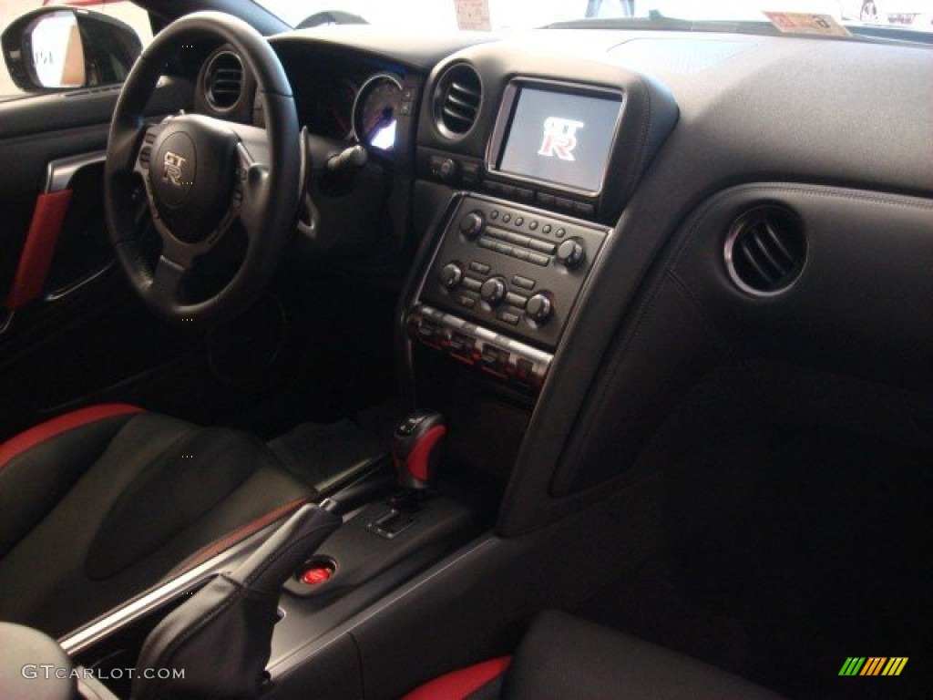 2013 Nissan GT-R Black Edition Black Edition Black/Red Dashboard Photo #69918347