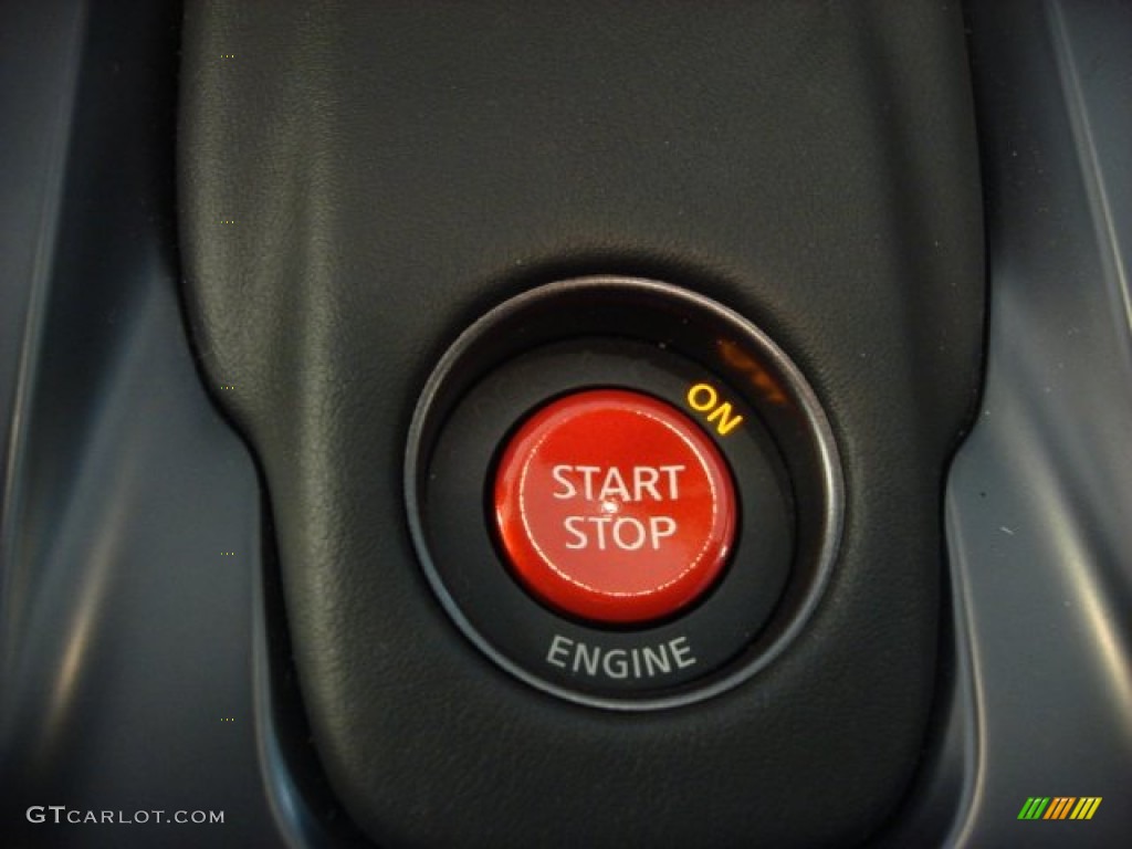 2013 Nissan GT-R Black Edition Controls Photo #69918431