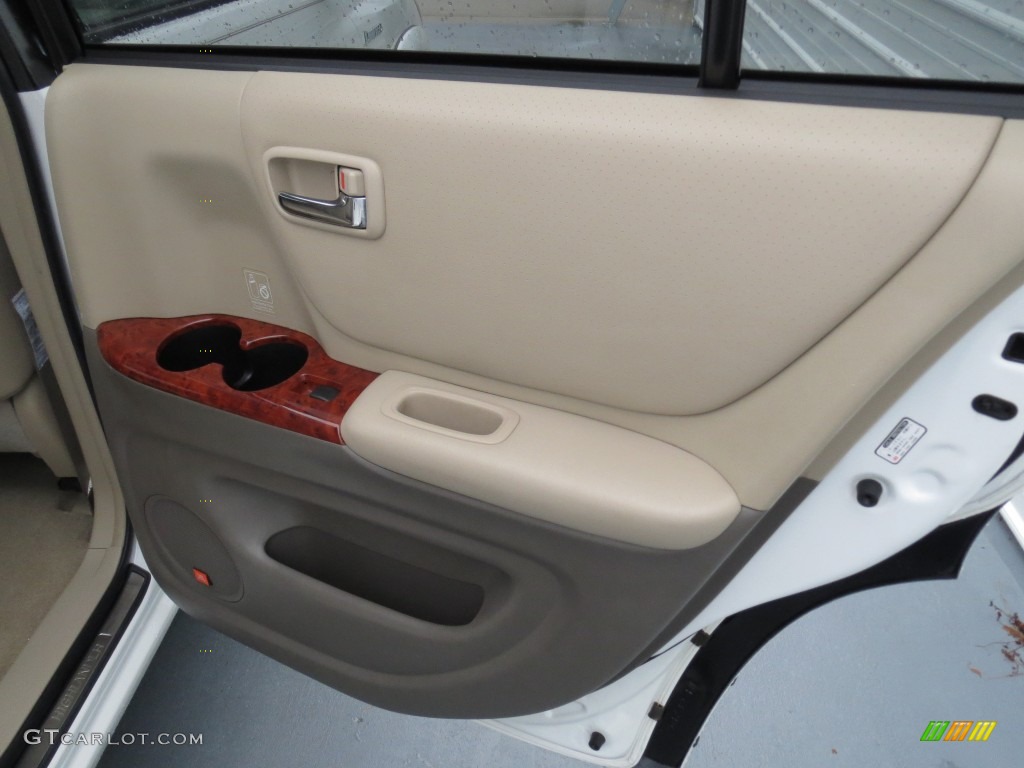 2004 Highlander Limited V6 - Super White / Ivory photo #24