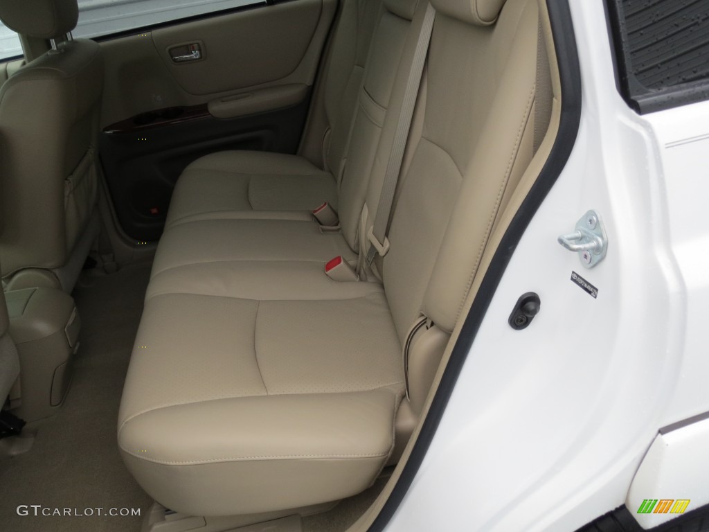 2004 Highlander Limited V6 - Super White / Ivory photo #27