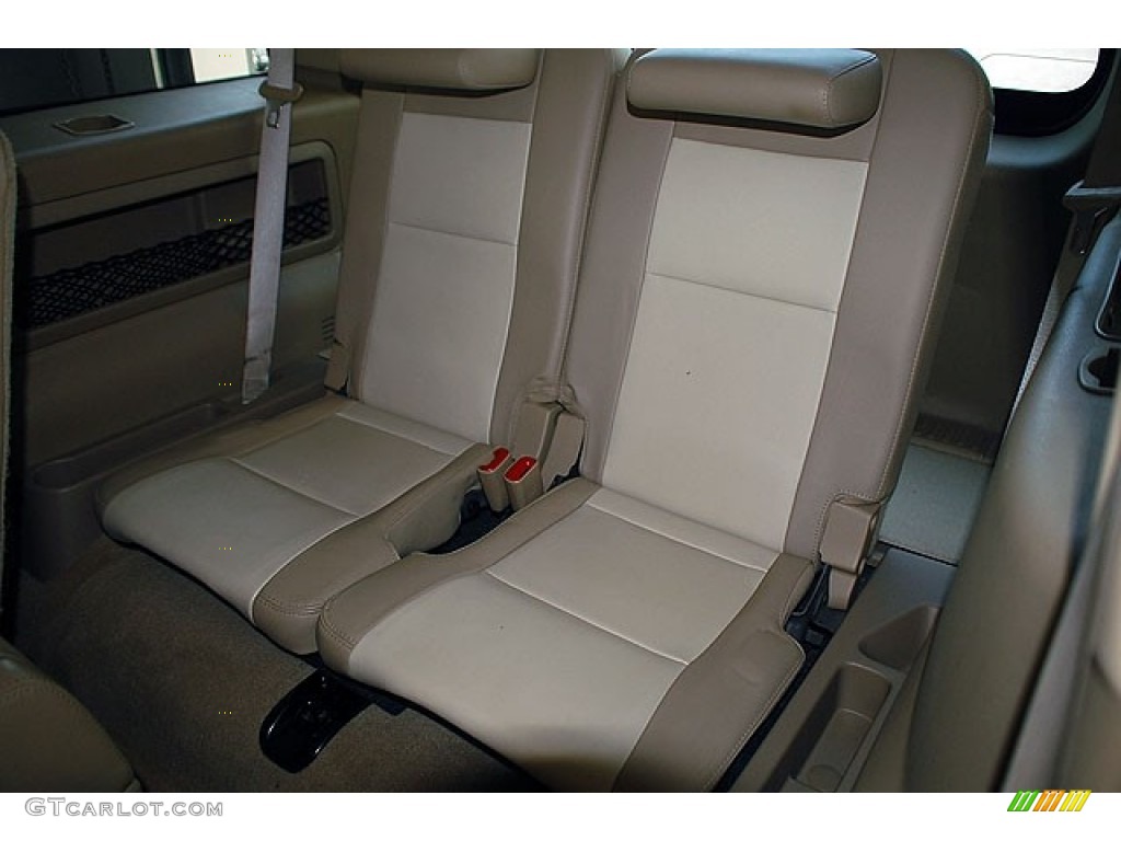 2007 Mercury Mountaineer AWD Rear Seat Photo #69921017