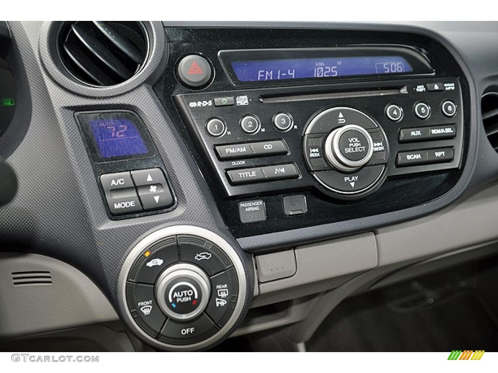 2010 Honda Insight Hybrid EX Controls Photo #69921176
