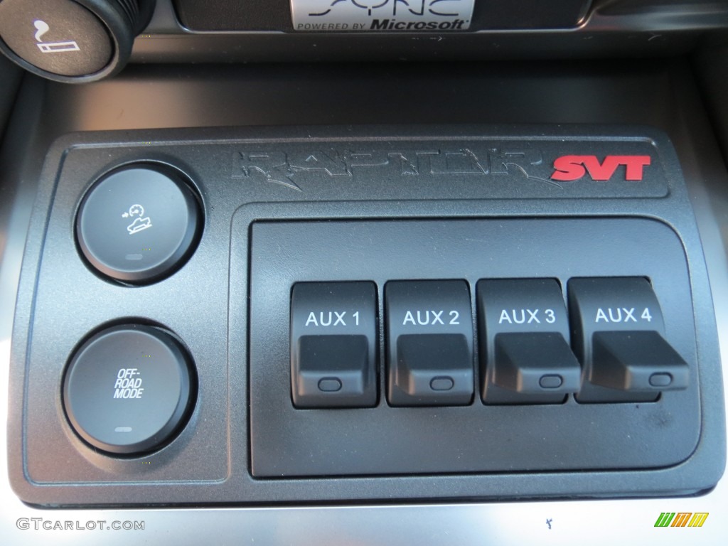 2012 Ford F150 SVT Raptor SuperCrew 4x4 Controls Photo #69922019