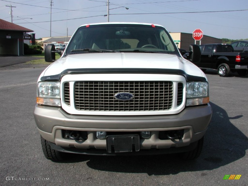 2004 Excursion Eddie Bauer 4x4 - Oxford White / Medium Parchment photo #20