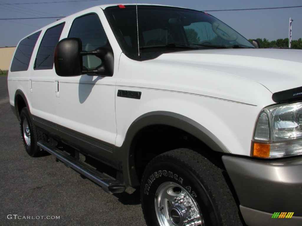 2004 Excursion Eddie Bauer 4x4 - Oxford White / Medium Parchment photo #21