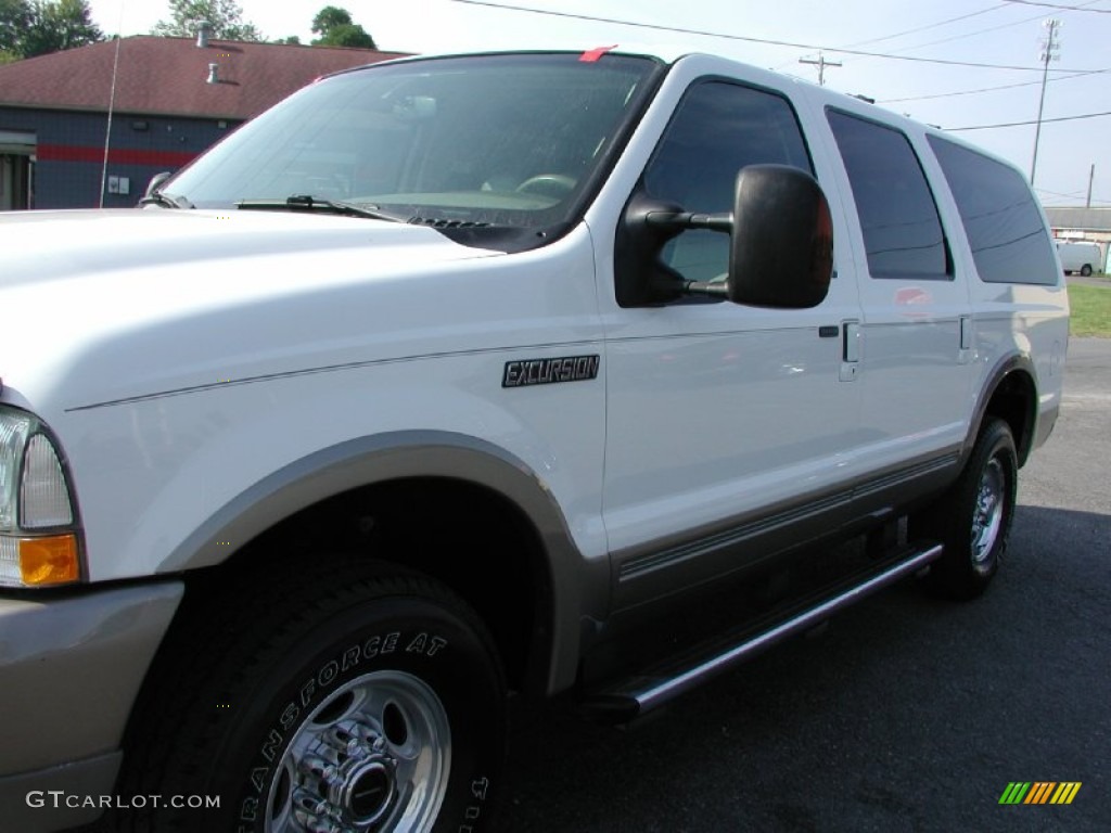 2004 Excursion Eddie Bauer 4x4 - Oxford White / Medium Parchment photo #22