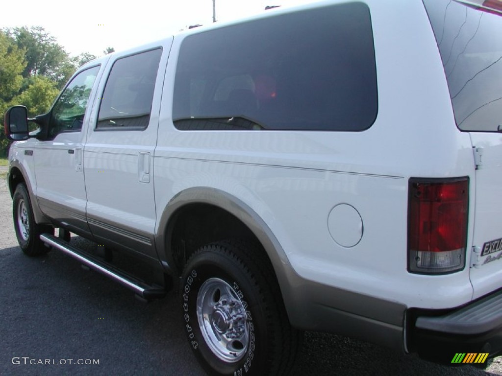 2004 Excursion Eddie Bauer 4x4 - Oxford White / Medium Parchment photo #23