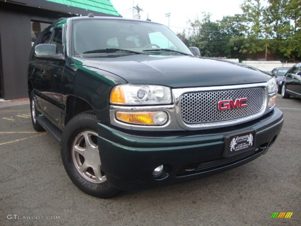 2004 Yukon Denali AWD - Polo Green Metallic / Sandstone photo #2