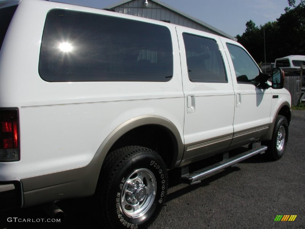 2004 Excursion Eddie Bauer 4x4 - Oxford White / Medium Parchment photo #99