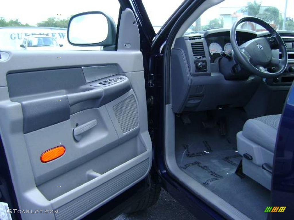 2007 Ram 1500 SLT Quad Cab 4x4 - Patriot Blue Pearl / Medium Slate Gray photo #18