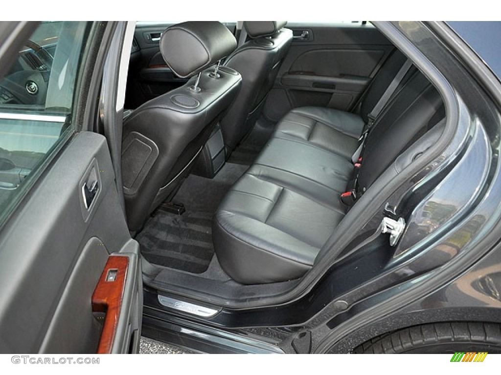 2005 Cadillac STS V8 Rear Seat Photo #69924191
