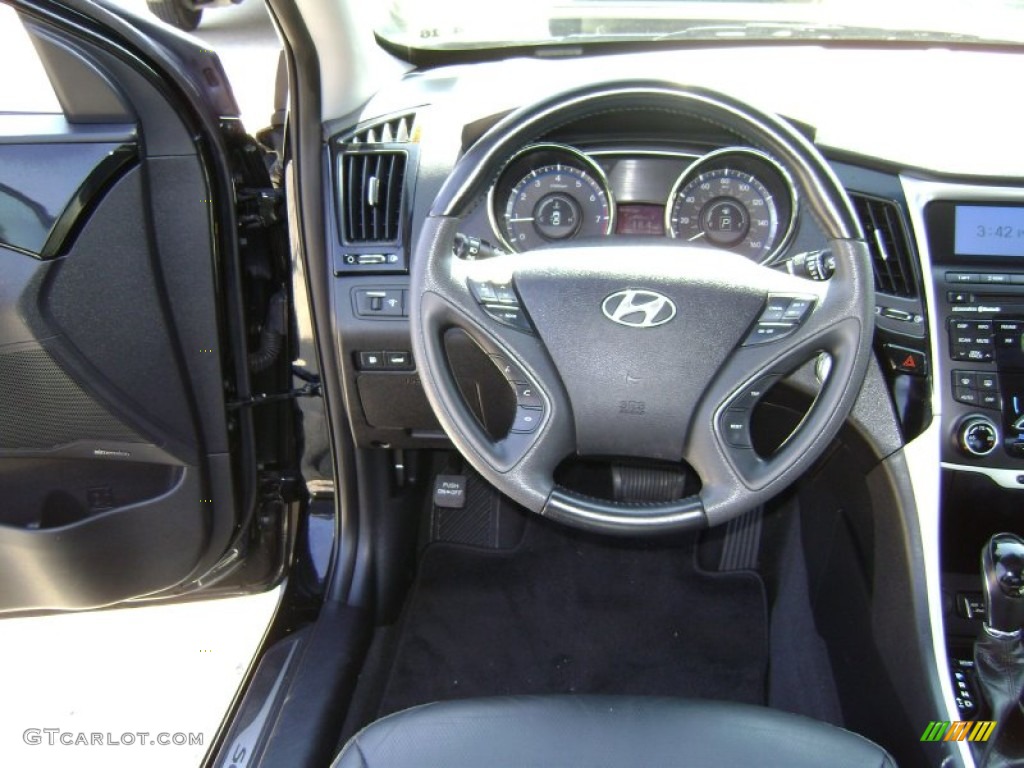 2011 Sonata SE - Midnight Black / Black photo #14