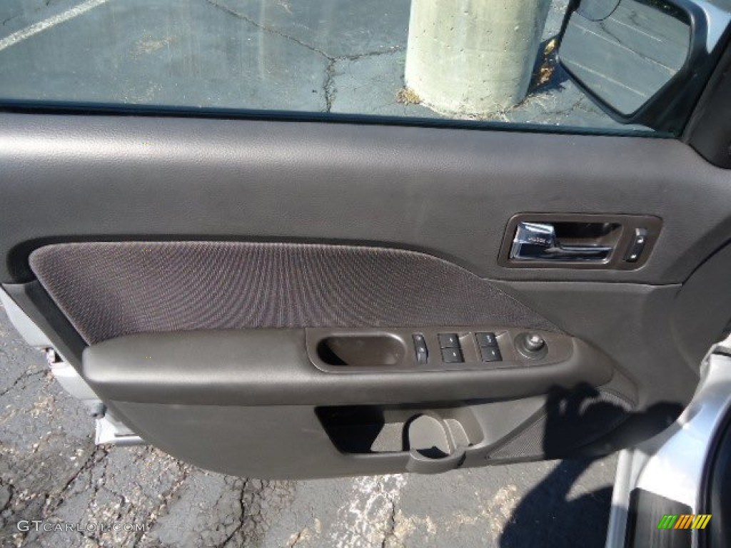 2012 Fusion SE - Ingot Silver Metallic / Charcoal Black photo #11