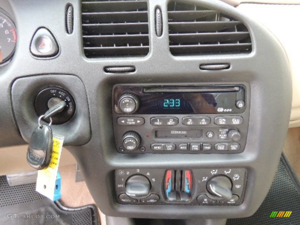 2002 Chevrolet Monte Carlo SS Controls Photo #69928484