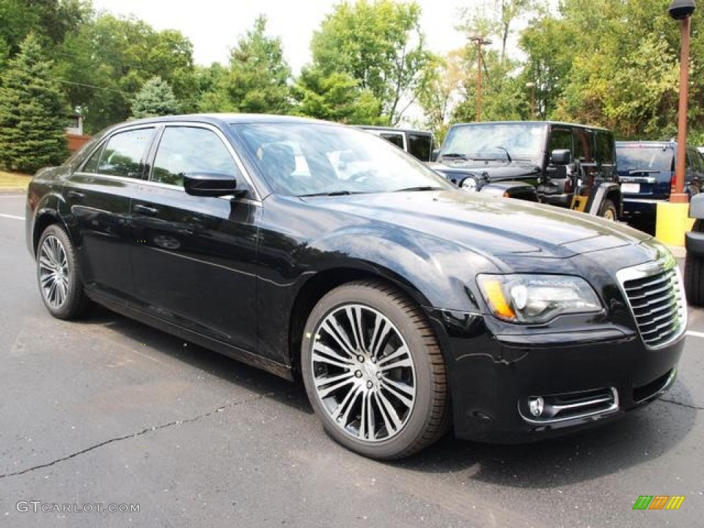 Gloss Black 2013 Chrysler 300 S V6 Exterior Photo #69929741