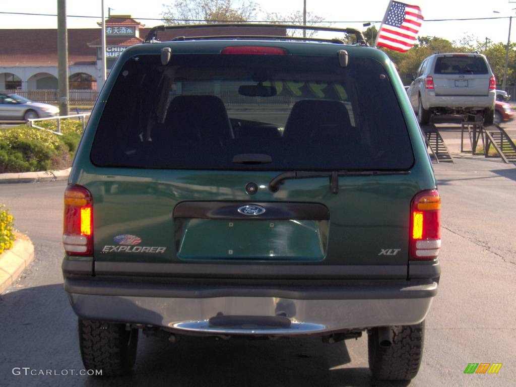 2000 Explorer XLT - Tropic Green Metallic / Medium Prairie Tan photo #4