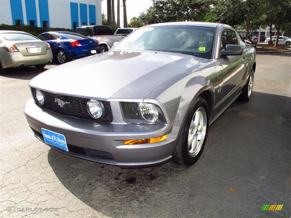 2007 Mustang GT Deluxe Coupe - Tungsten Grey Metallic / Light Graphite photo #7