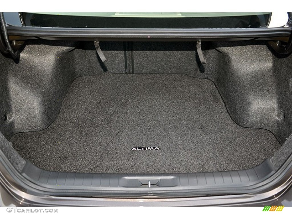 2013 Nissan Altima 2.5 SV Trunk Photo #69935822