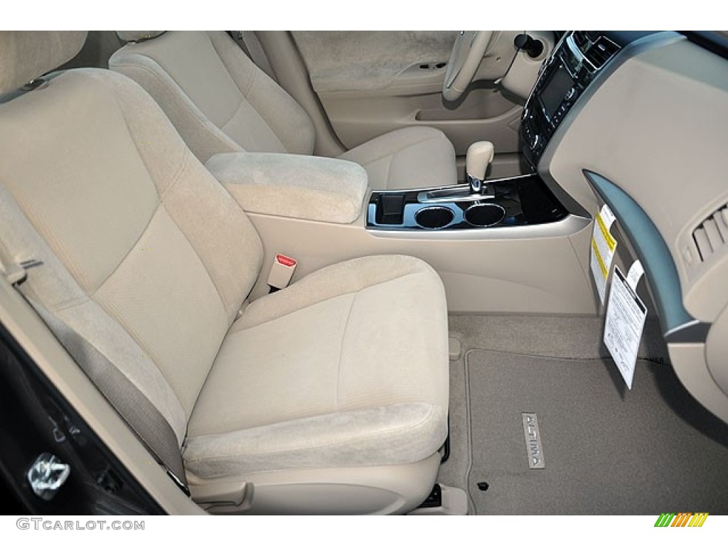 Beige Interior 2013 Nissan Altima 2.5 SV Photo #69935858