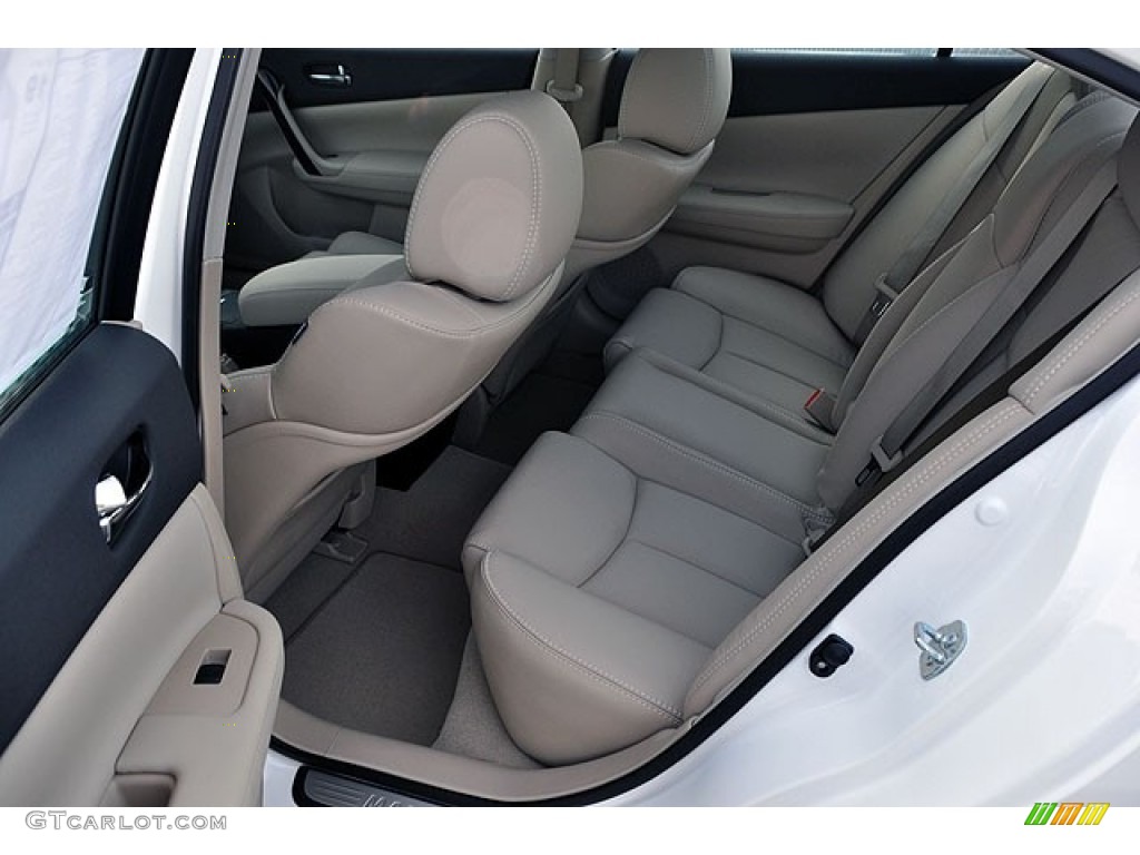 2012 Nissan Maxima 3.5 SV Sport Rear Seat Photos