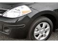 Super Black - Versa 1.8 S Hatchback Photo No. 3