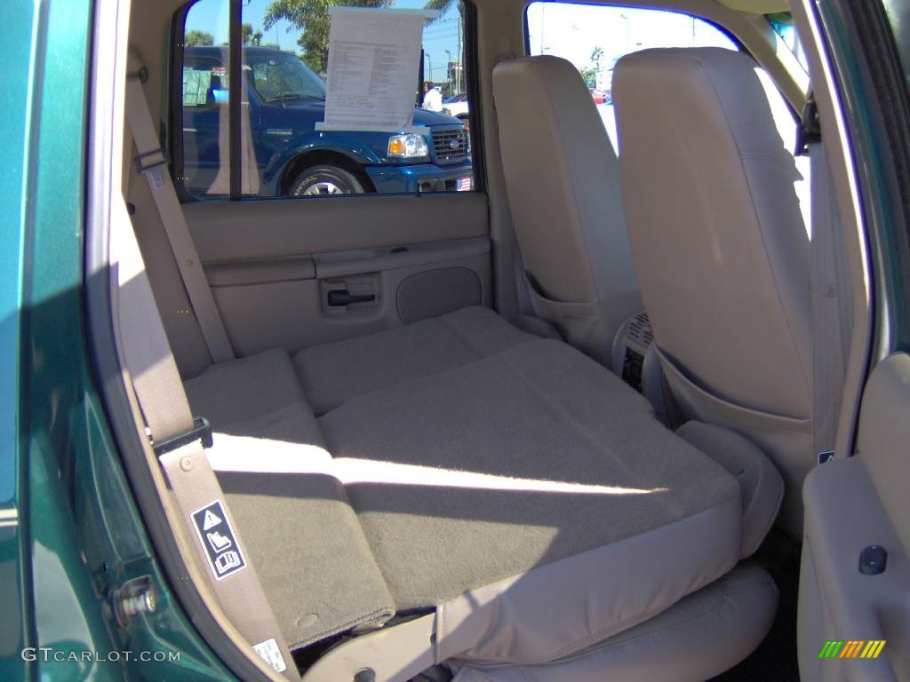 2000 Explorer XLT - Tropic Green Metallic / Medium Prairie Tan photo #20