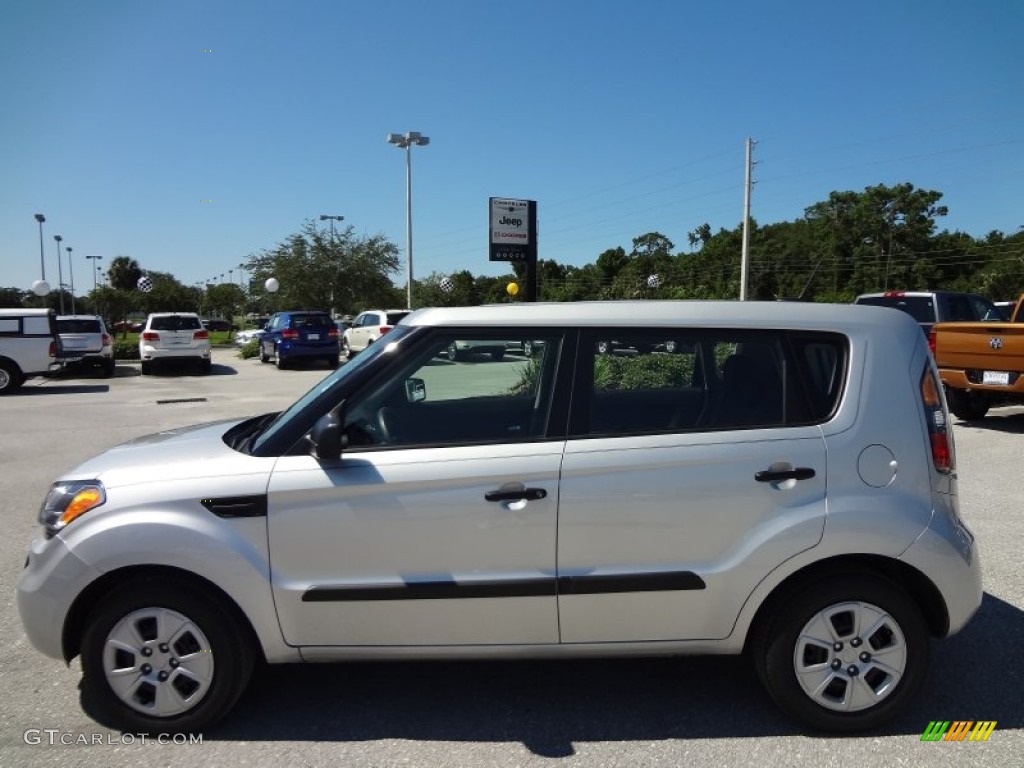 Bright Silver 2011 Kia Soul 1.6 Exterior Photo #69940601