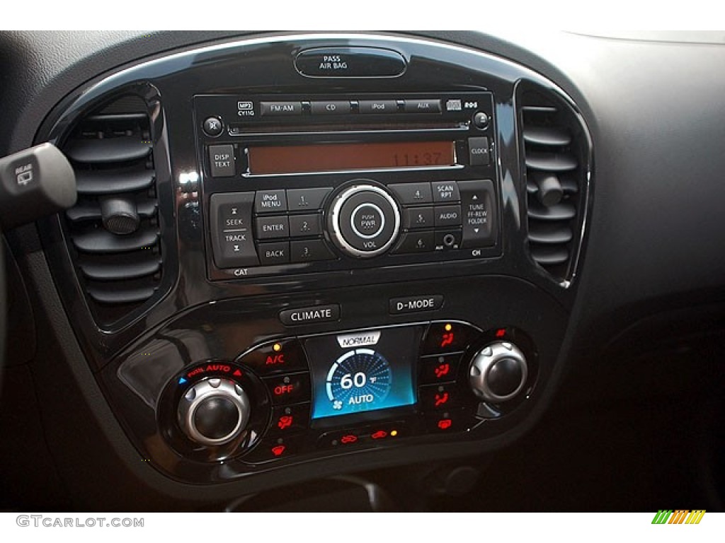 2012 Juke SV - Graphite Blue / Black/Silver Trim photo #14