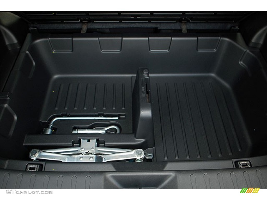 2012 Juke SV - Graphite Blue / Black/Silver Trim photo #18