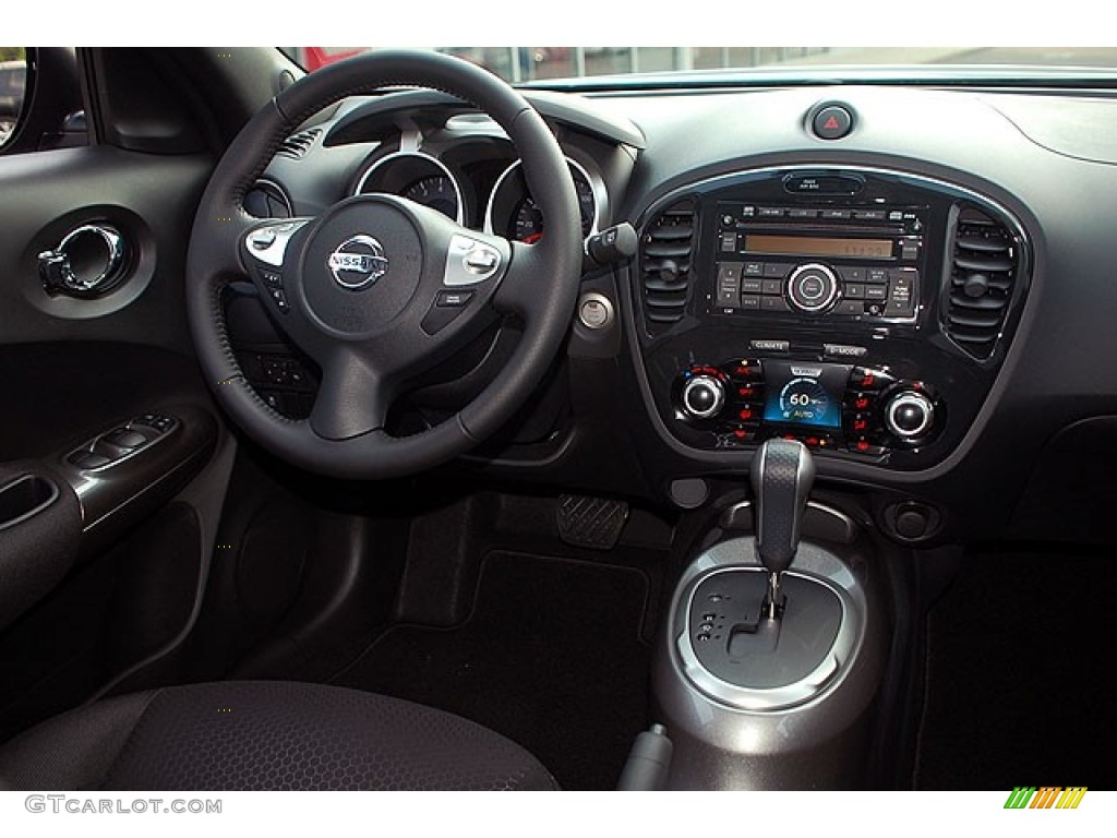 2012 Juke SV - Graphite Blue / Black/Silver Trim photo #22