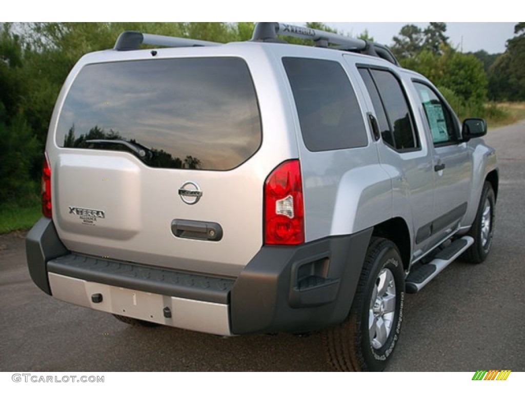 2012 Xterra S - Brilliant Silver / Gray photo #4