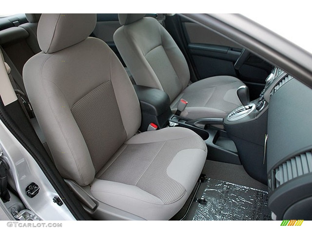 Charcoal Interior 2012 Nissan Sentra 2.0 SR Photo #69941524