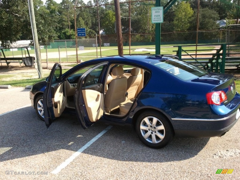 2006 Passat 2.0T Sedan - Shadow Blue / Pure Beige photo #37