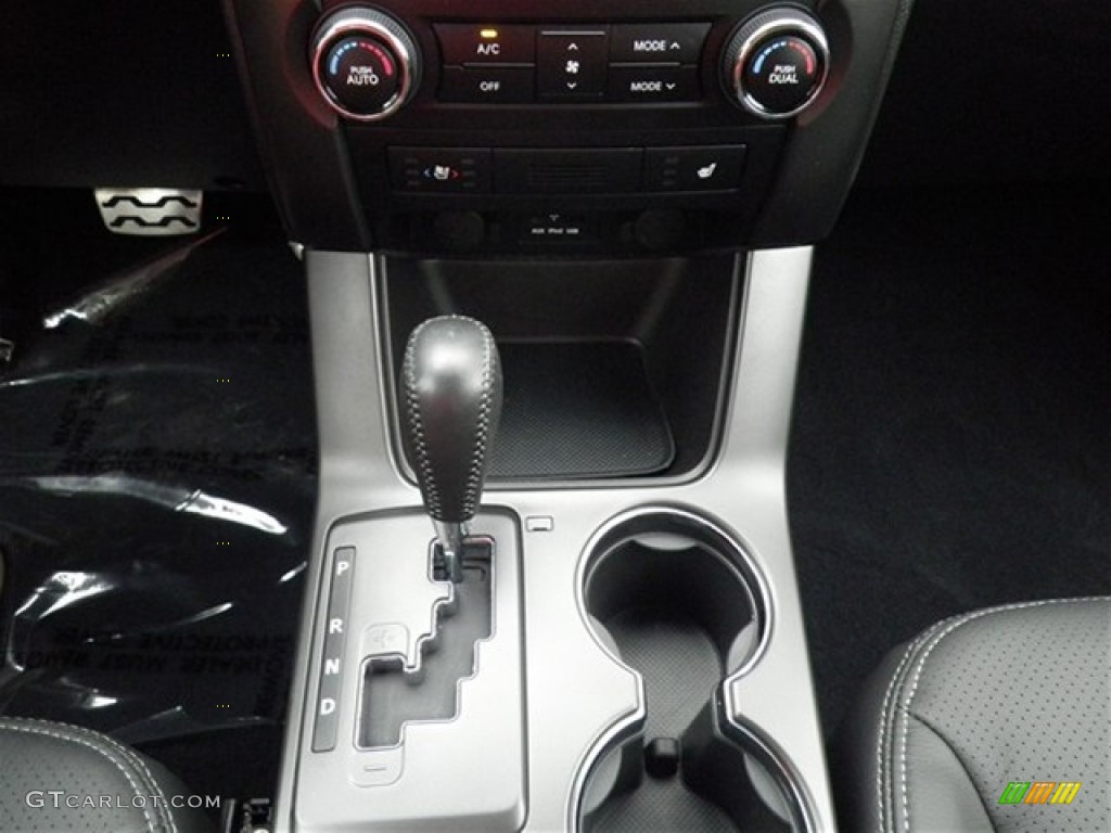 2012 Sorento SX V6 - Bright Silver / Black photo #47