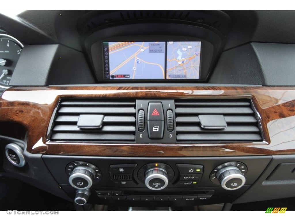2010 BMW 5 Series 550i Sedan Controls Photo #69944298