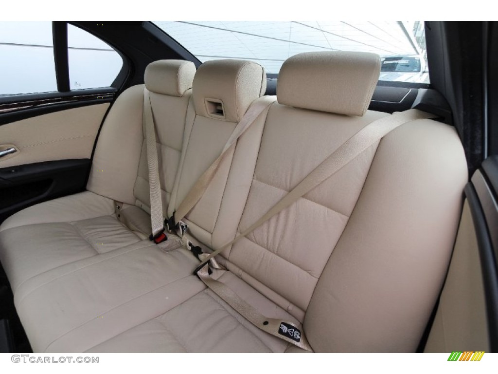2010 BMW 5 Series 550i Sedan Rear Seat Photo #69944328