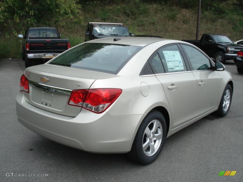 2013 Cruze LT - Champagne Silver Metallic / Jet Black photo #8