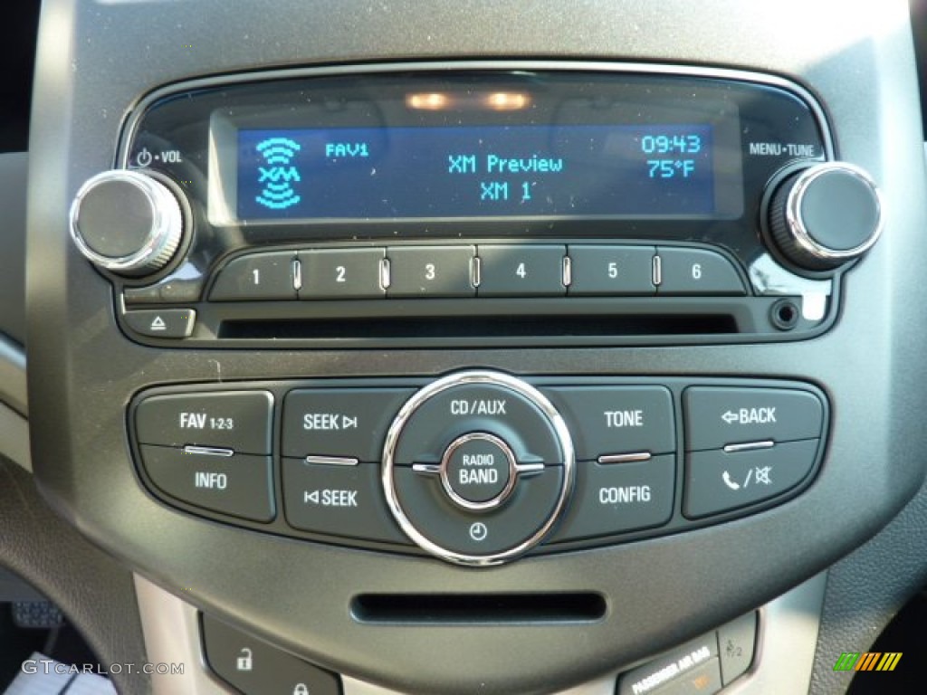 2013 Chevrolet Sonic LT Hatch Controls Photo #69953791