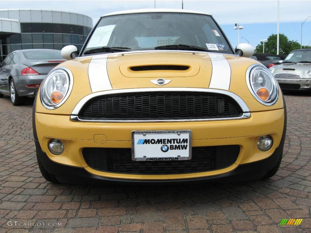 2008 Cooper S Hardtop - Mellow Yellow / Grey/Black photo #7