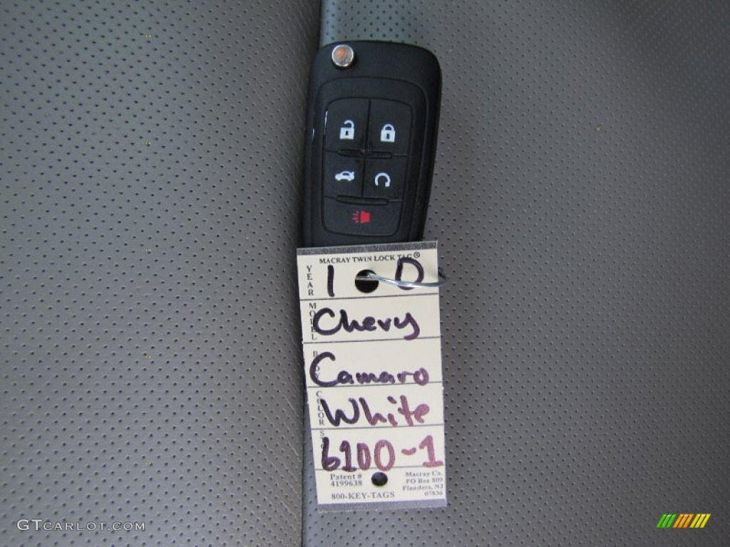2010 Chevrolet Camaro SS/RS Coupe Keys Photos