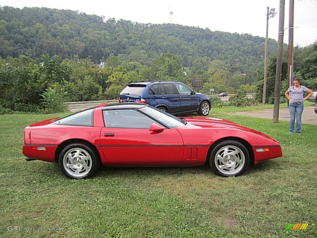 1990 Corvette Coupe - Bright Red / Black photo #7