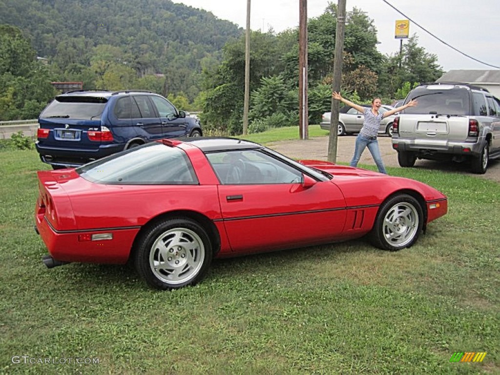 1990 Corvette Coupe - Bright Red / Black photo #8