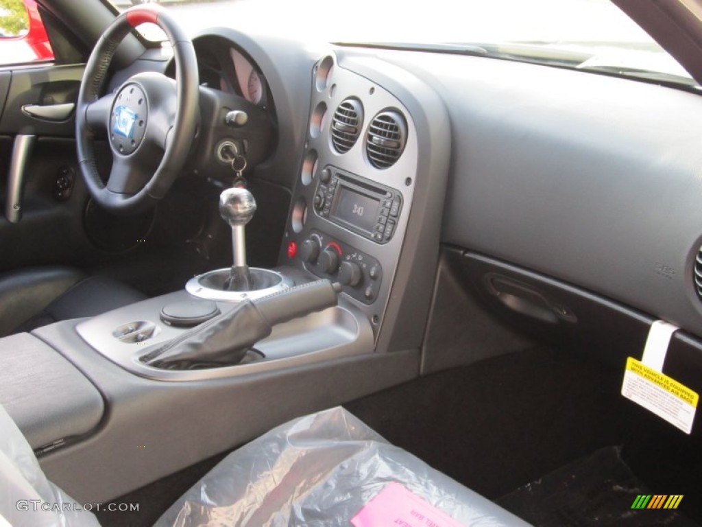 2008 Dodge Viper SRT-10 ACR Coupe Controls Photos